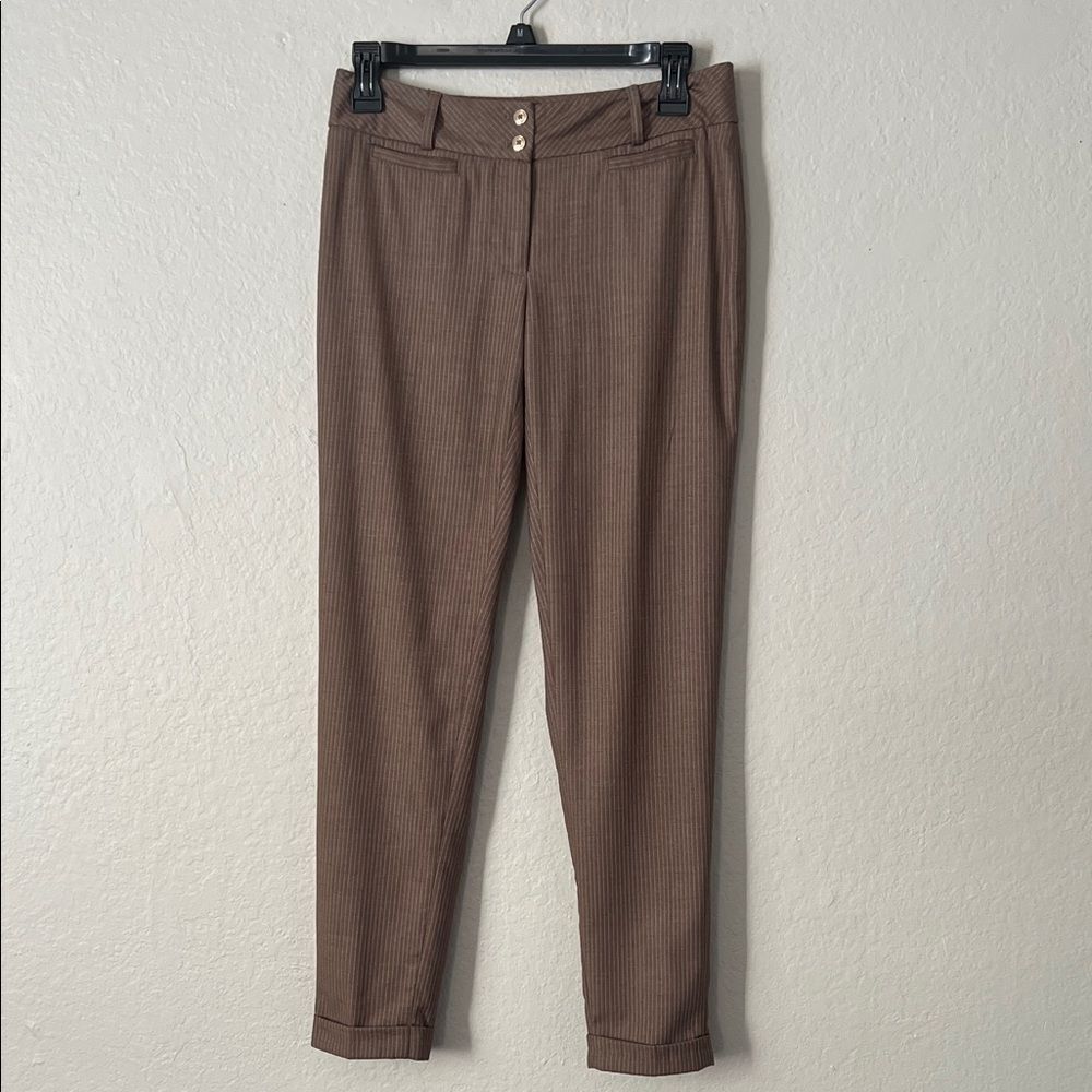 Like New! White House Black Market Brown Pinstripe Tapered Ankle Pant in Size 0R